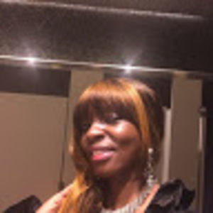 Meet your Posher, Bobbie